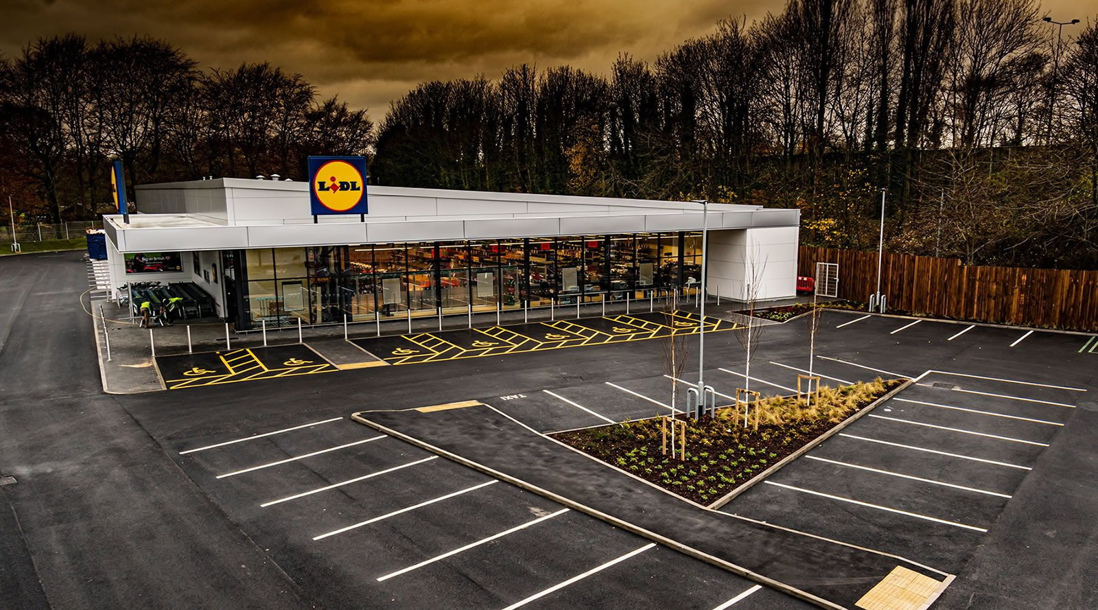 LIDL WORSLEY - UK